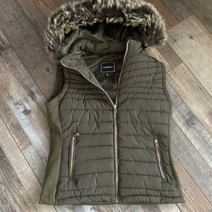 Hooded vest